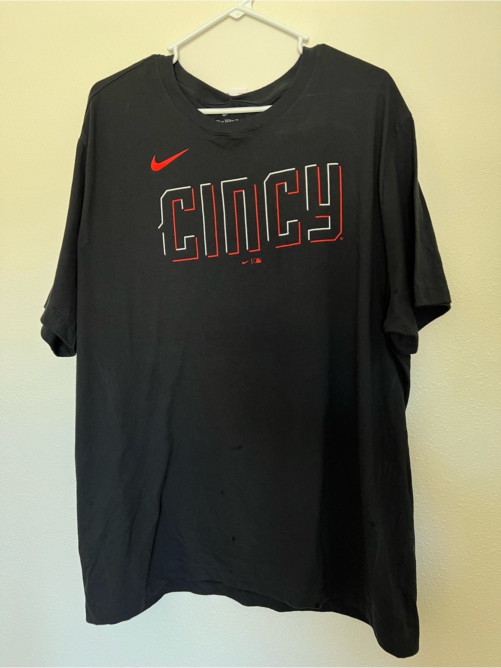 Elly De La Cruz Reds Black City Connect Player Tee NWT XXL